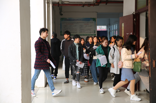 江蘇省邳州中等專業(yè)學(xué)校2020年報(bào)名條件、招生要求、招生對象