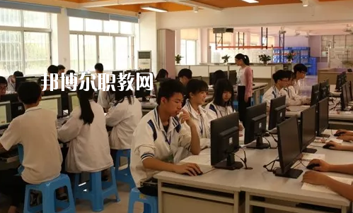 佛山順德區(qū)李偉強職業(yè)技術(shù)學(xué)校怎么樣、好不好