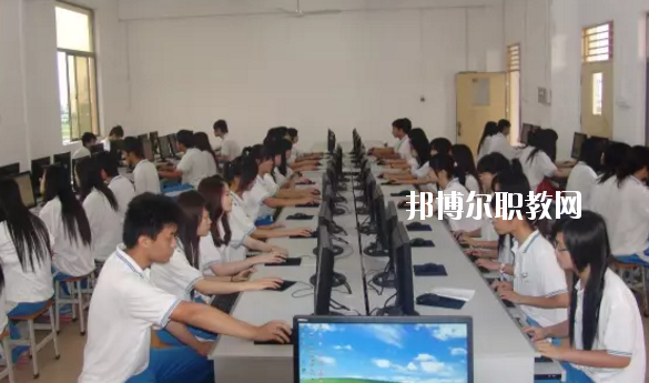 惠州惠陽區(qū)職業(yè)技術(shù)學(xué)校2020年報名條件、招生要求、招生對象