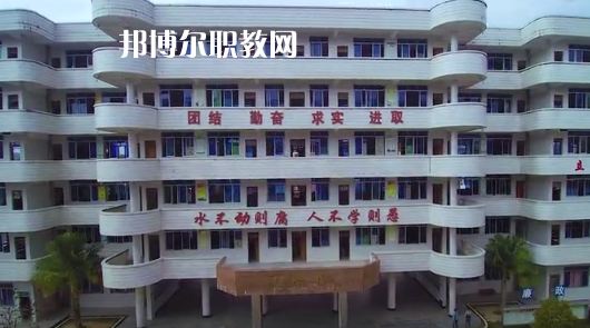 信宜丁堡高級職業(yè)技術(shù)學(xué)校2020年報名條件、招生要求、招生對象