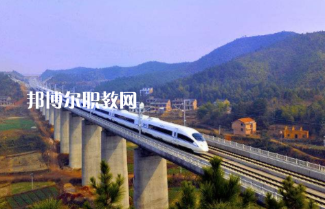 甘肅2021年讀高鐵學(xué)?？梢钥即髮W(xué)嗎