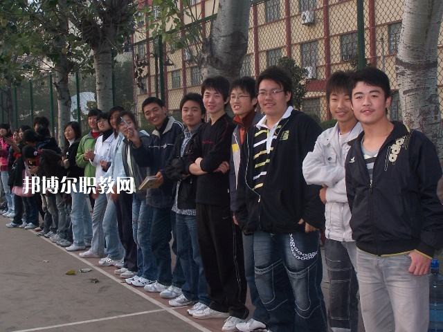 濮陽市油田職業(yè)中等專業(yè)學(xué)校怎么樣、好不好