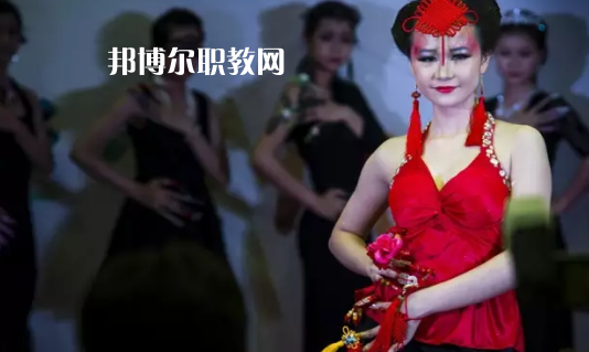 汕頭琪雅美容化妝職業(yè)技術(shù)學(xué)校2021年報名條件、招生要求、招生對象