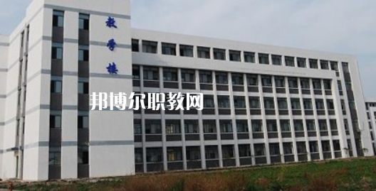 滁州市機械工業(yè)學(xué)校2021年報名條件、招生要求、招生對象 