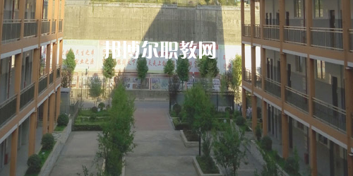 遵義市紅花崗區(qū)經(jīng)濟(jì)職業(yè)技術(shù)學(xué)校怎么樣、好不好