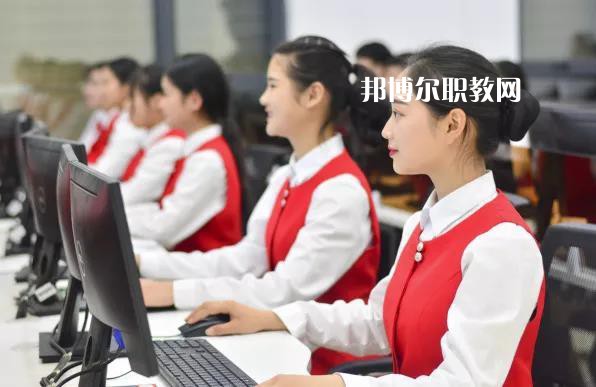 云龍縣民族職業(yè)高級中學(xué)2021年學(xué)費、收費多少