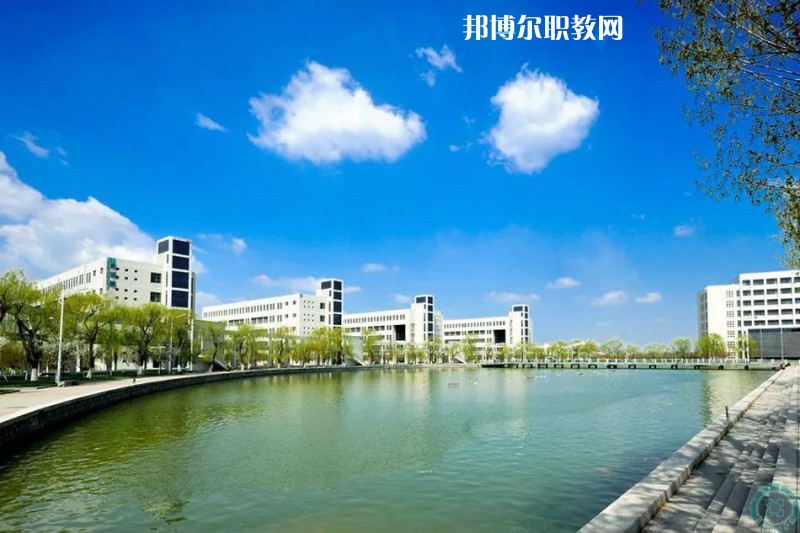 南華縣職業(yè)高級中學2021年報名條件、招生要求、招生對象