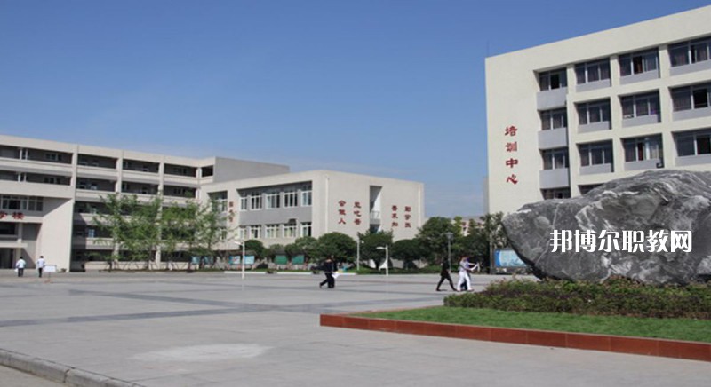 宜良縣職業(yè)高級中學(xué)2021年報(bào)名條件、招生要求、招生對象