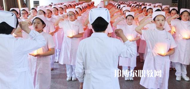 云南中醫(yī)藥中等專(zhuān)業(yè)學(xué)校怎么樣、好不好