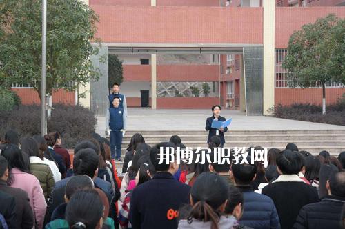 達縣亭子職業(yè)高級中學(xué)怎么樣、好不好