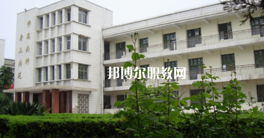 安徽省霍邱師范學校2021年報名條件、招生要求、招生對象