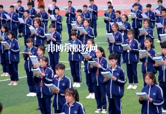 崇信縣職業(yè)教育中心2022年報(bào)名條件、招生要求、招生對(duì)象 
