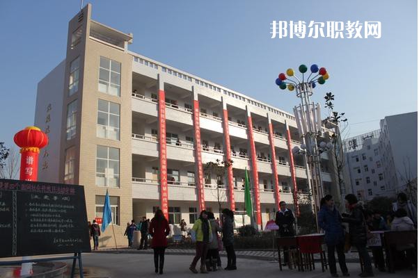 重慶益民技工學(xué)校2022年學(xué)費(fèi)、收費(fèi)多少 