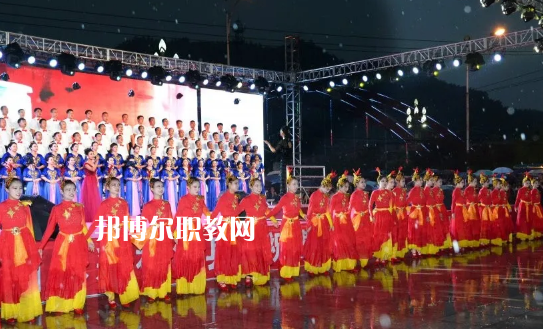 徽縣職業(yè)中專2022年報(bào)名條件、招生要求、招生對(duì)象 