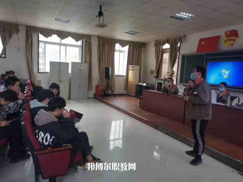 江蘇省賈汪中等專業(yè)學(xué)校2022年報名條件、招生要求、招生對象