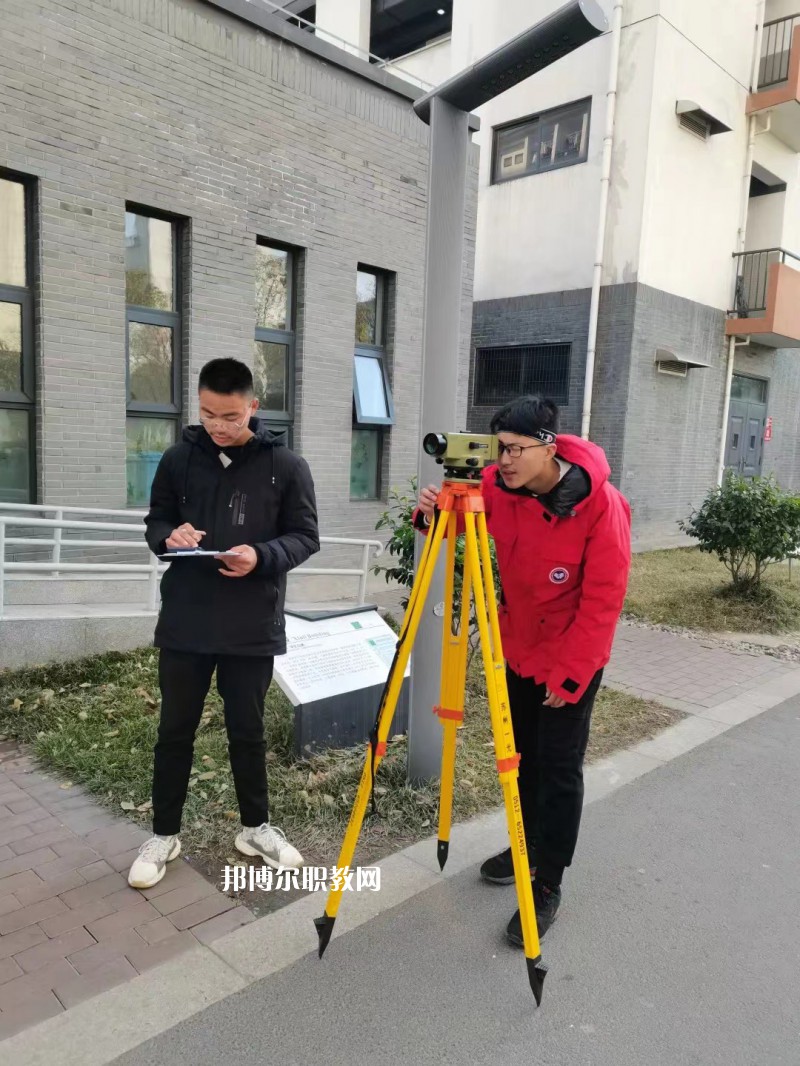 江蘇張家港第三職業(yè)高級(jí)中學(xué)2022年報(bào)名條件、招生要求、招生對(duì)象