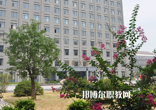 徐州機(jī)電技師學(xué)院2022年報(bào)名條件、招生要求、招生對(duì)象
