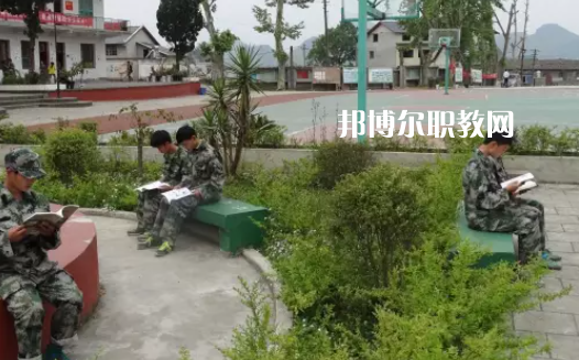 遵義南方白酒中等專(zhuān)業(yè)學(xué)校2022年學(xué)費(fèi)、收費(fèi)多少
