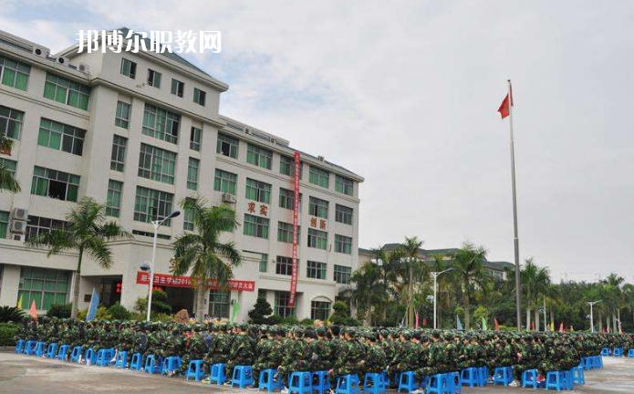 廣東省潮州衛(wèi)生學(xué)校2022年報名條件、招生要求、招生對象