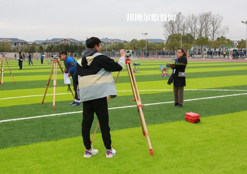 鹽城市經(jīng)貿(mào)高級(jí)職業(yè)學(xué)校2022年報(bào)名條件、招生要求、招生對(duì)象