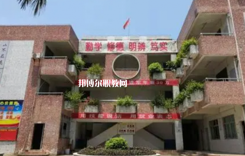 佛山騰飛技工學校2022年報名條件、招生要求、招生對象