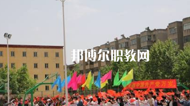 瑞麗國際珠寶翡翠學(xué)校2022年報(bào)名條件、招生要求、招生對象