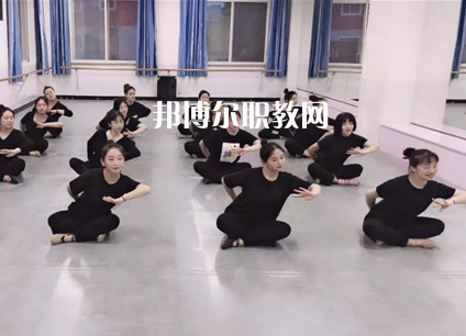 保定工程技術(shù)學(xué)校2022年學(xué)費(fèi)、收費(fèi)多少