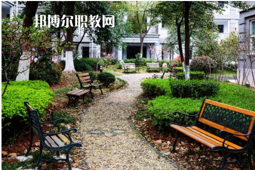南京財(cái)經(jīng)高等職業(yè)技術(shù)學(xué)校2022年報(bào)名條件、招生要求、招生對(duì)象