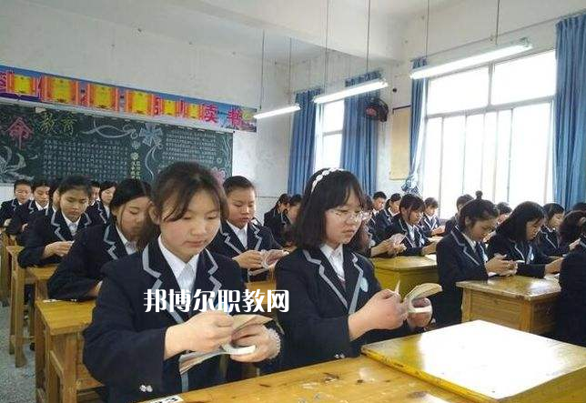 重慶墊江職業(yè)教育中心2022年報(bào)名條件、招生要求、招生對(duì)象