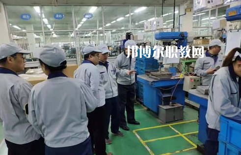 承德科技管理工程學(xué)校2022年報(bào)名條件、招生要求、招生對(duì)象