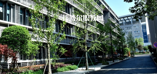 成都市技師學院怎么樣、好不好