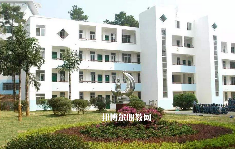 桂林旅游職業(yè)中等專業(yè)學(xué)校2022年報(bào)名條件、招生要求、招生對象