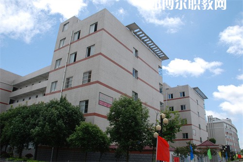 太湖職業(yè)技術(shù)學(xué)校2022年報(bào)名條件、招生要求、招生對象