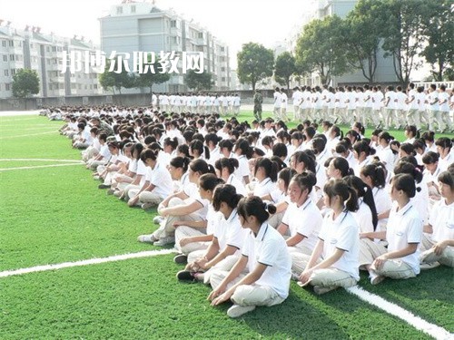 安慶工業(yè)學(xué)校2022年報名條件、招生要求、招生對象