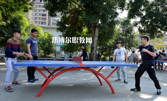 昭陽區(qū)高級(jí)職業(yè)中學(xué)2022年報(bào)名條件、招生要求、招生對(duì)象