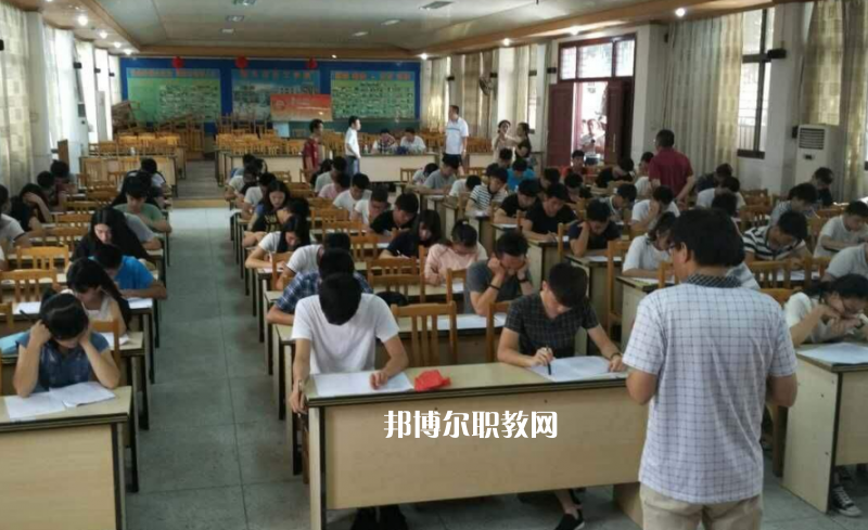 陸豐技工學(xué)校2022年報(bào)名條件、招生要求、招生對(duì)象
