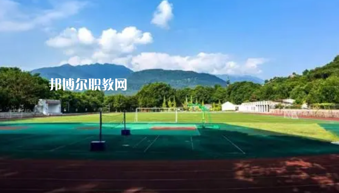 四川食品藥品學(xué)校2022年報(bào)名條件、招生要求、招生對象