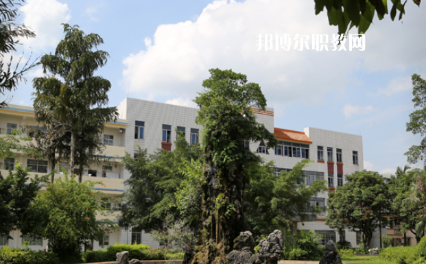 廣西玉林農業(yè)學校2022年報名條件、招生要求、招生對象