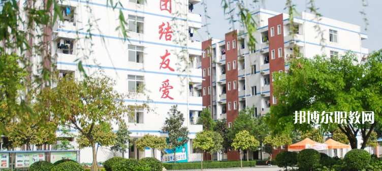 成都指南針職業(yè)技術(shù)學(xué)校怎么樣、好不好