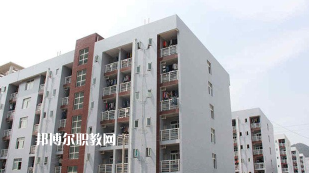 重慶黔江區(qū)民族職業(yè)教育中心2022年報(bào)名條件、招生要求、招生對象