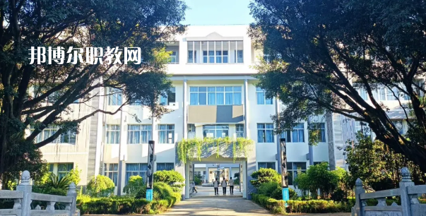 蒼南縣第二職業(yè)中專(zhuān)2022年招生辦聯(lián)系電話(huà)