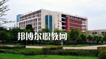 西南醫(yī)科大學(xué)護(hù)理學(xué)院附屬衛(wèi)生學(xué)校2022年報名條件、招生要求、招生對象