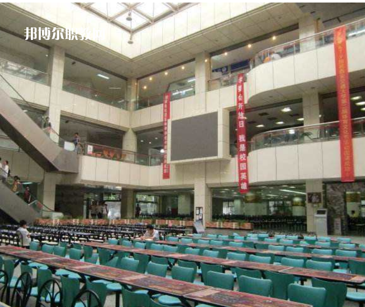 西安交通大學(xué)醫(yī)學(xué)院附設(shè)衛(wèi)生學(xué)校2022年報名條件、招生要求、招生對象