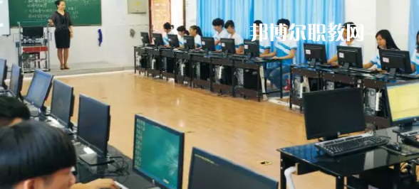樂山市竹根職業(yè)中專學(xué)校2022年報(bào)名條件、招生要求、招生對(duì)象