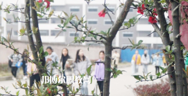 南充工貿(mào)科技職業(yè)學(xué)校2022年報(bào)名條件、招生要求、招生對(duì)象