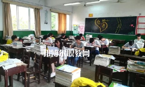 湘潭縣就業(yè)職業(yè)技術(shù)學(xué)校2022年報(bào)名條件、招生要求、招生對(duì)象