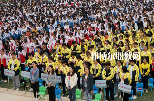 湖南醫(yī)藥職業(yè)中等專業(yè)學校2022年報名條件、招生要求、招生對象