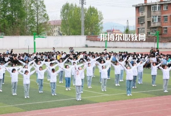 陜西商業(yè)學(xué)校學(xué)費