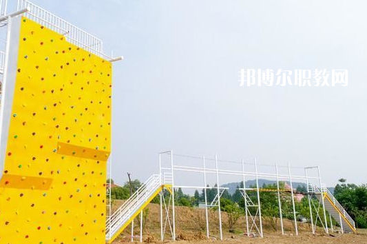 武漢華中藝術(shù)學(xué)校2022年報(bào)名條件、招生要求、招生對(duì)象