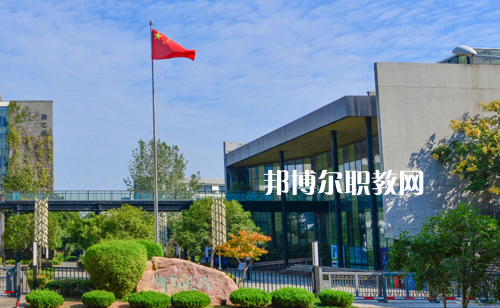 武漢藝術(shù)學(xué)校2022年報名條件、招生要求、招生對象
